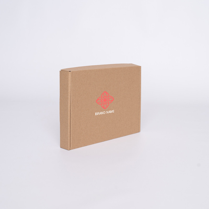Postpack Kraft personalizable 22,5x17x3 CM | POSTPACK | IMPRESIÓN SERIGRÁFICA DE UN LADO EN DOS COLORES