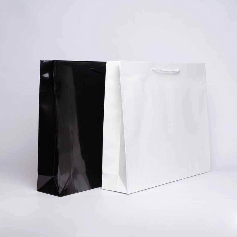 Shopping bags con manici in corda o nastri Busta di carta laminata NOBLESSE